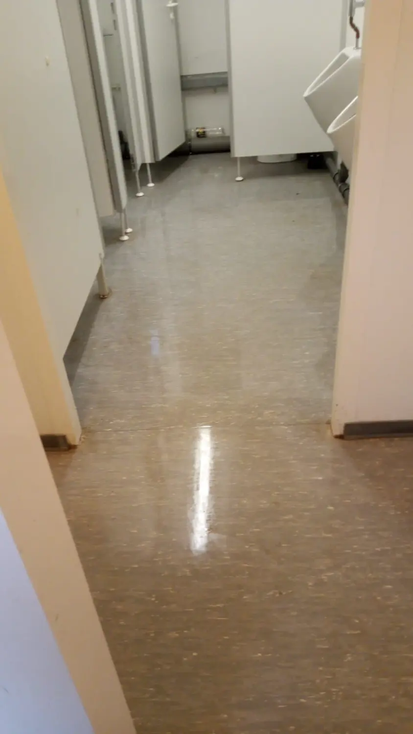 Baustellen Reinigung Toiletten und baucontainer